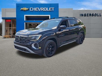 2024 Volkswagen Atlas 2.0T Peak Edition SEL