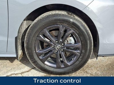 2024 Toyota Sienna Woodland Edition