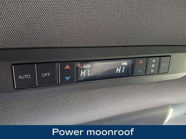 2024 Toyota Sienna Woodland Edition