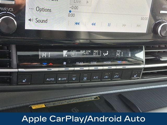 2024 Toyota Sienna Woodland Edition