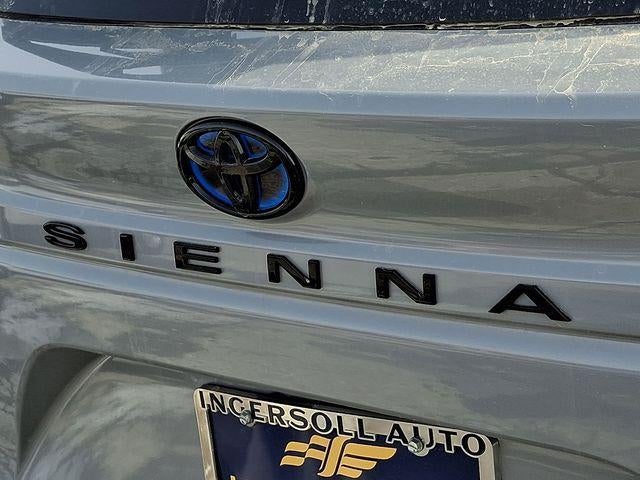 2024 Toyota Sienna Woodland Edition