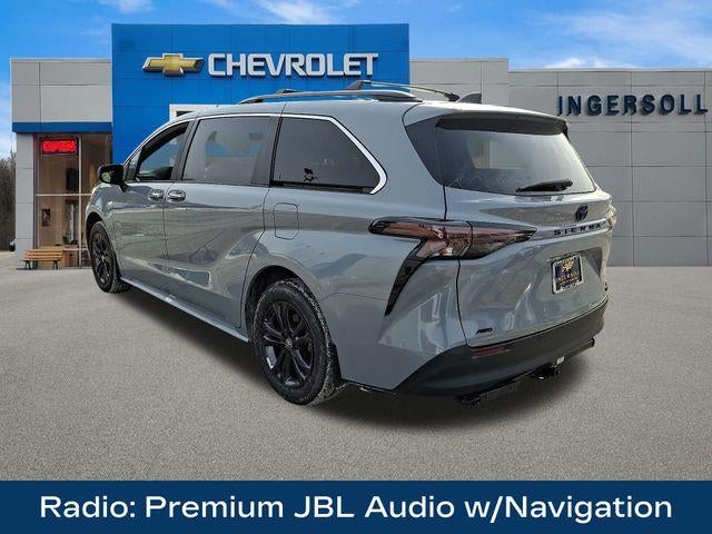 2024 Toyota Sienna Woodland Edition