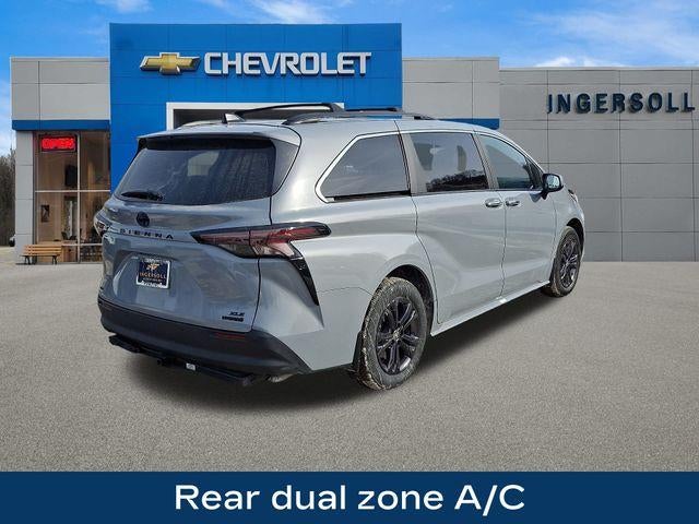 2024 Toyota Sienna Woodland Edition