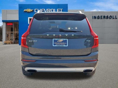 2016 Volvo XC90 T5 Momentum