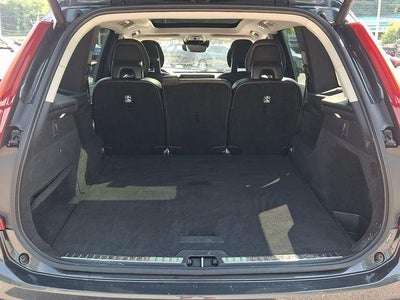 2016 Volvo XC90 T5 Momentum