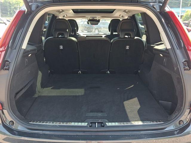 2016 Volvo XC90 T5 Momentum