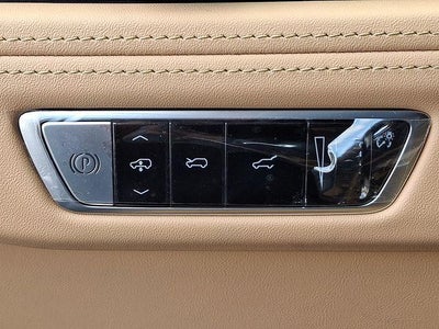 2025 Cadillac ESCALADE IQ Luxury 2