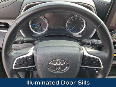 2023 Toyota Highlander Hybrid XLE Bronze