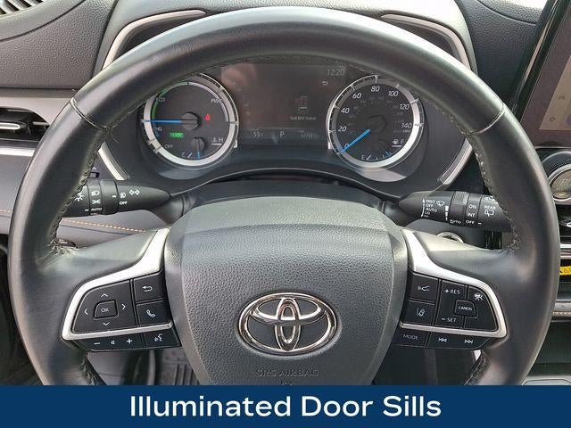 2023 Toyota Highlander Hybrid XLE Bronze