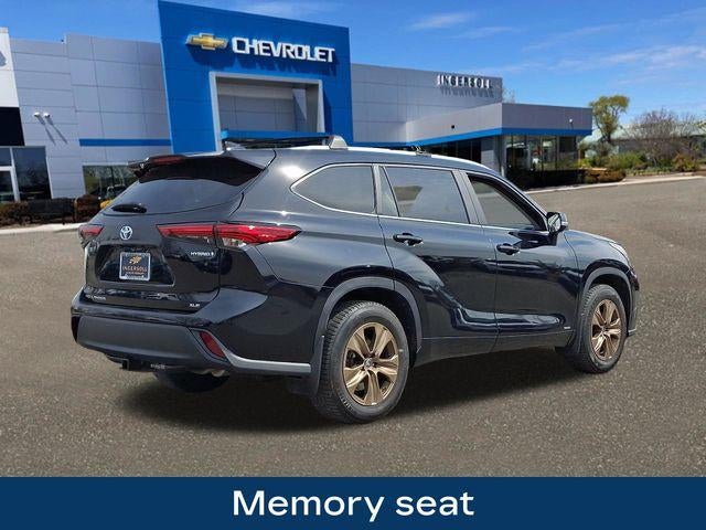 2023 Toyota Highlander Hybrid XLE Bronze
