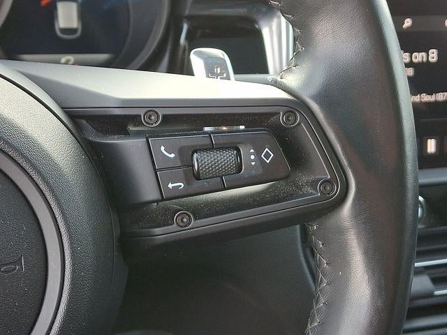 2023 Porsche Macan Base