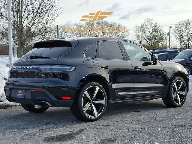 2023 Porsche Macan Base