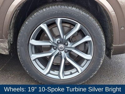 2016 Volvo XC90 T6 Momentum