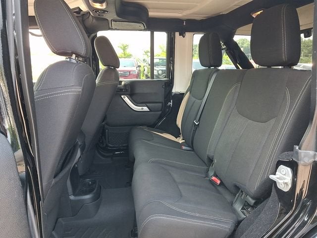 2016 Jeep Wrangler Unlimited Sahara