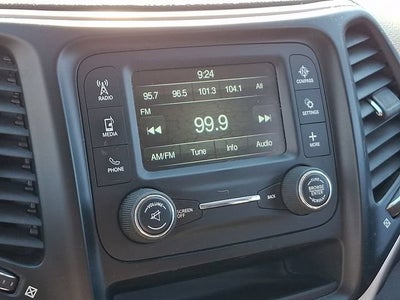 2016 Jeep Cherokee Sport