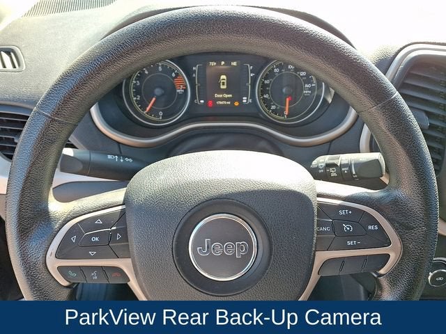 2016 Jeep Cherokee Sport