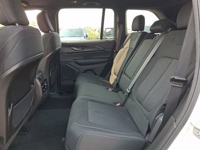 2024 Jeep Grand Cherokee Laredo 4x4