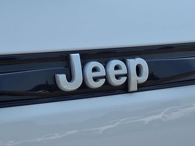 2024 Jeep Grand Cherokee Laredo 4x4