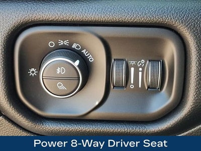 2019 RAM 1500 Big Horn/Lone Star Crew Cab 4x4 5'7" Box