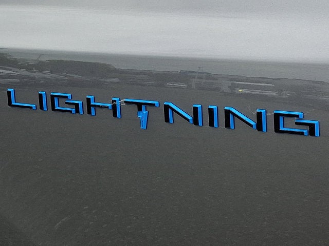 2023 Ford F-150 Lightning LARIAT