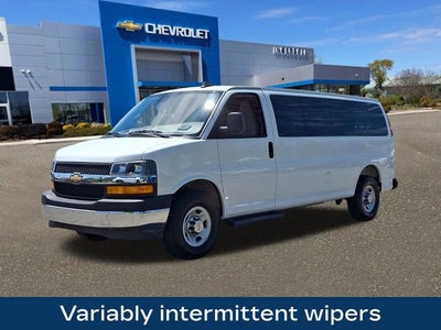 2025 Chevrolet Express Passenger 1LT