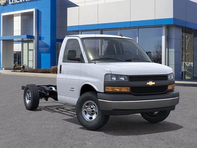 2025 Chevrolet Express Cutaway 3500 1WT