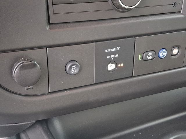 2025 Chevrolet Express Cutaway 3500 1WT