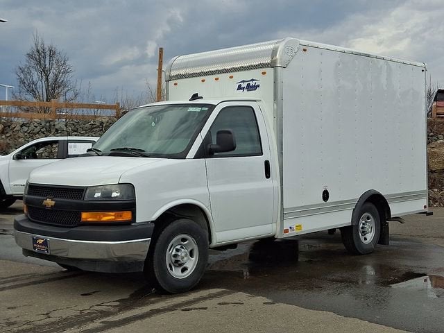 2025 Chevrolet Express Cutaway 3500 1WT