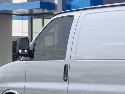 2025 Chevrolet Express Cargo WT