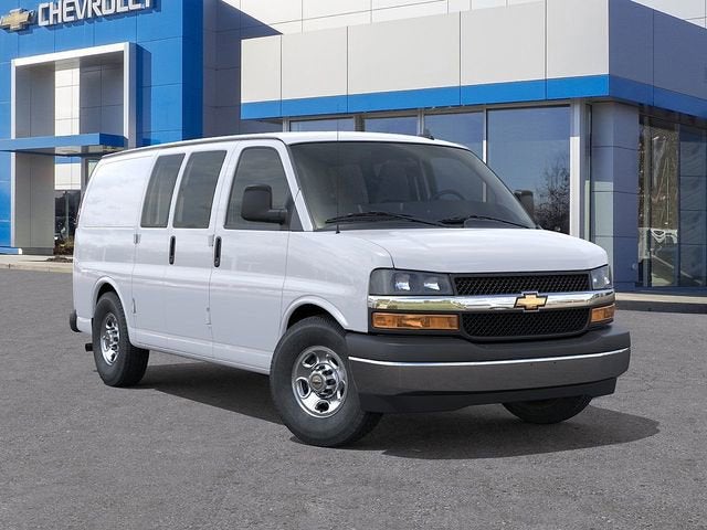 2025 Chevrolet Express Cargo WT