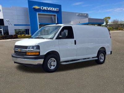 2025 Chevrolet Express Cargo WT
