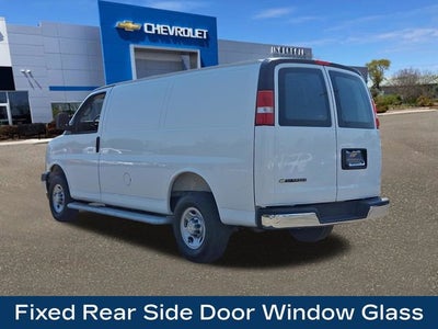 2025 Chevrolet Express Cargo WT