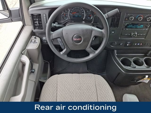 2025 GMC Savana Passenger LT