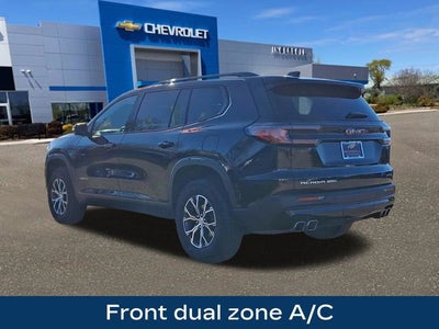 2024 GMC Acadia AT4