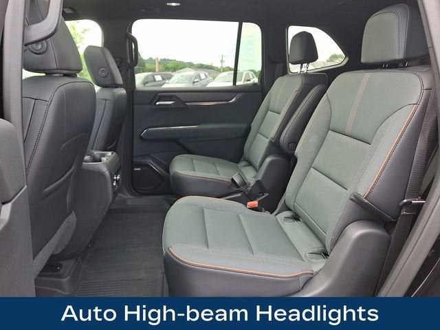 2025 GMC Acadia AT4