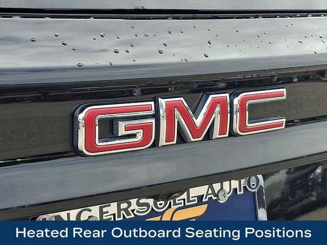 2025 GMC Acadia AT4