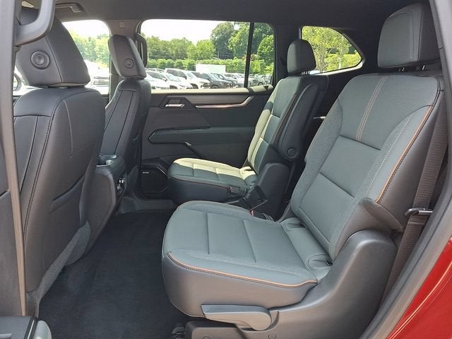2025 GMC Acadia AT4