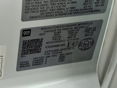 2023 GMC Sierra 1500 AT4