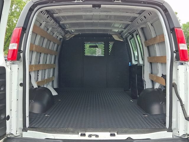 2024 GMC Savana Cargo 2500 Work Van