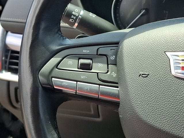 2023 Cadillac XT4 Luxury