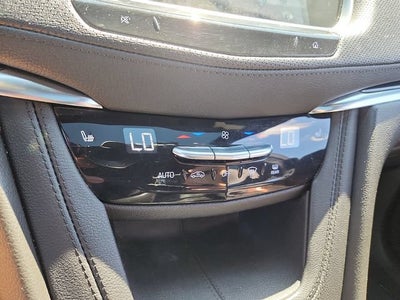 2022 Cadillac XT5 AWD Premium Luxury