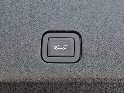 2025 Cadillac XT6 Luxury