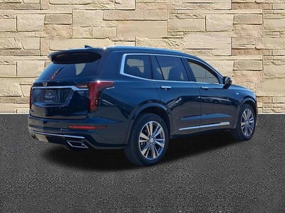 2025 Cadillac XT6 Premium Luxury