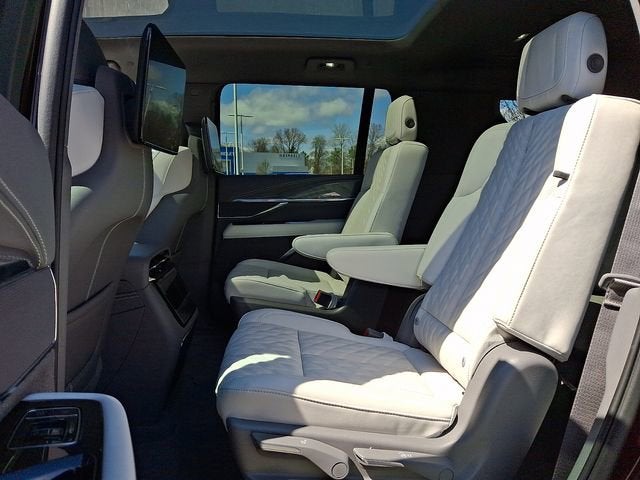 2026 Cadillac ESCALADE IQL Sport