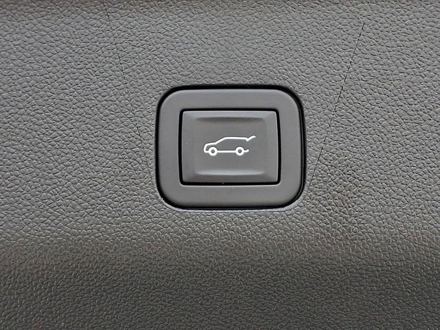 2025 Cadillac Escalade ESV Sport