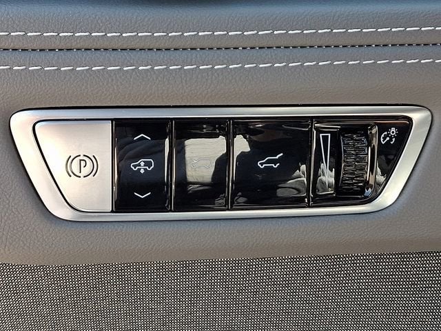 2026 Cadillac ESCALADE IQ Luxury