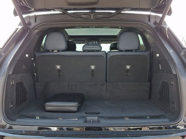 2025 Cadillac ESCALADE IQ Luxury 2