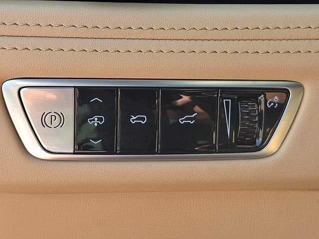 2025 Cadillac ESCALADE IQ Luxury 2