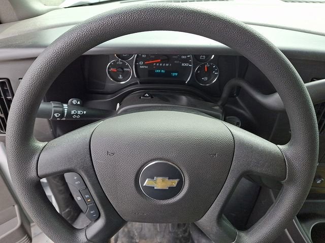 2026 Chevrolet Express Cutaway 3500 1WT