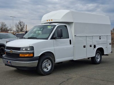 2026 Chevrolet Express Cutaway 3500 1WT